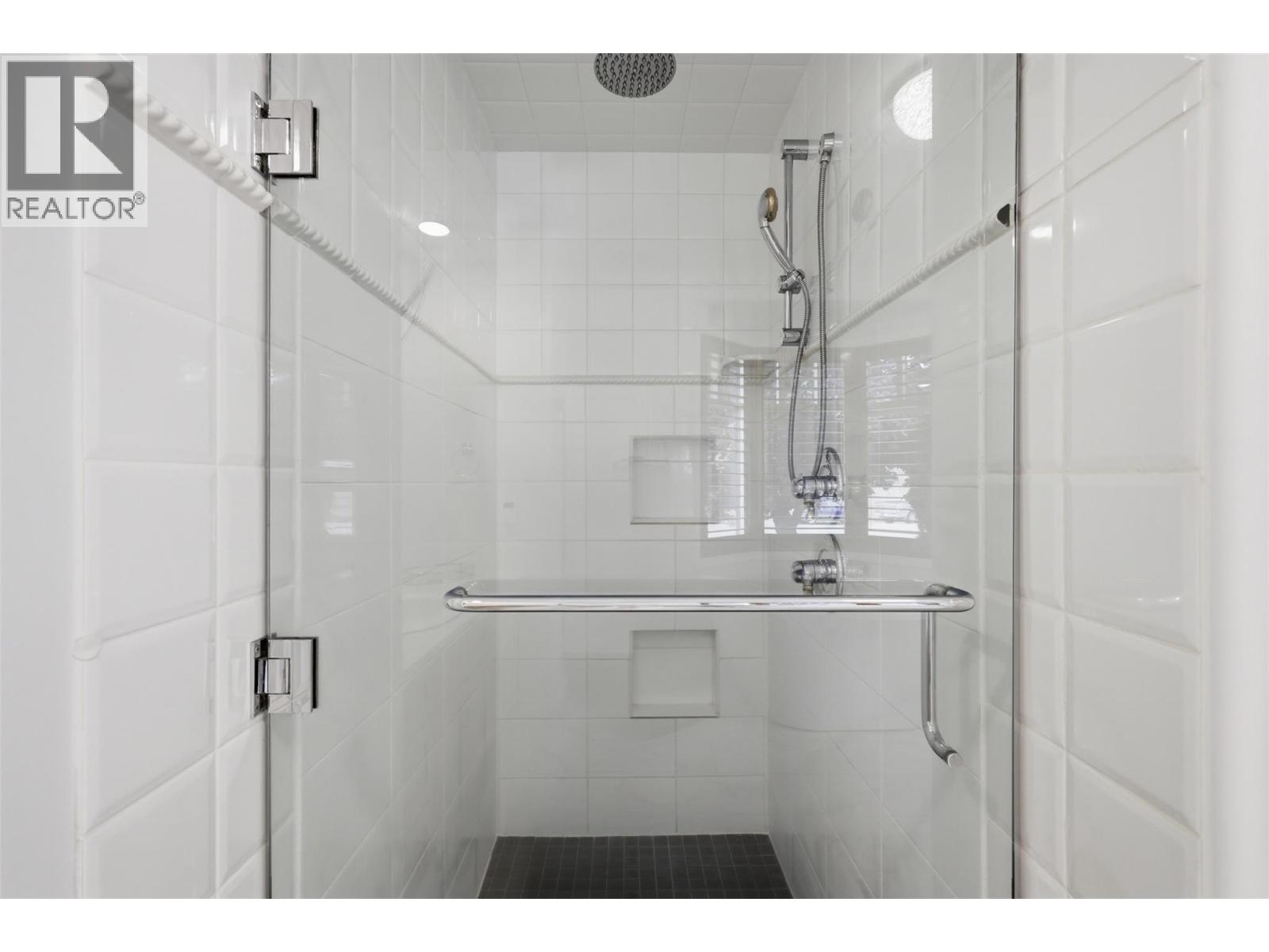 992 Quail Court, Kamloops, British Columbia  V2B 8P2 - Photo 40 - 10394405