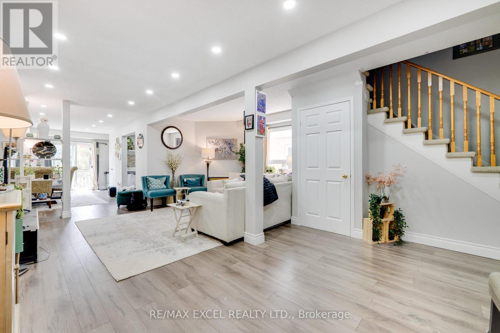 5146 Porter Street, Burlington, Ontario  L7L 6K8 - Photo 6 - W13641936