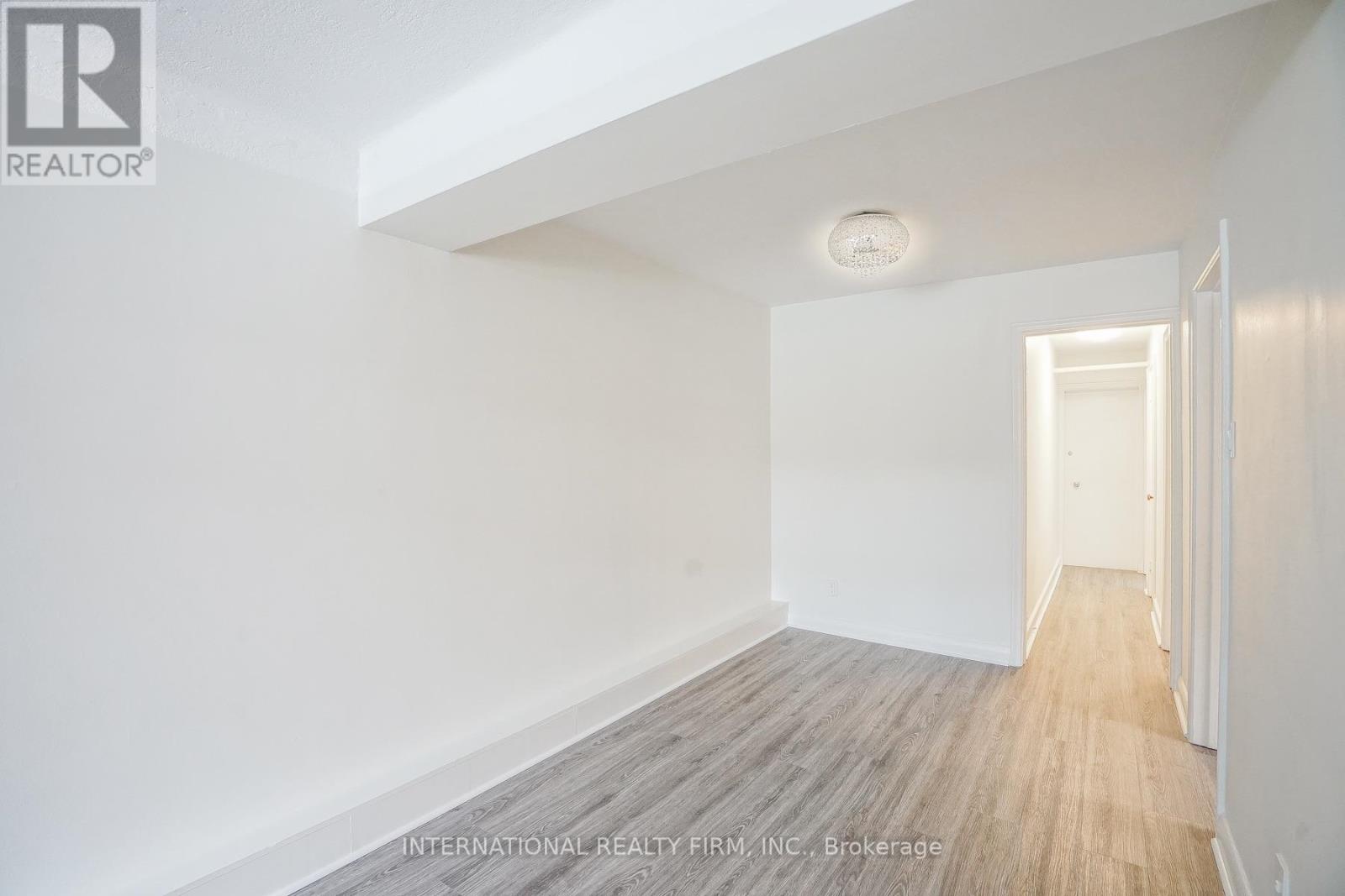 3 - 293 Indian Grove W, Toronto, Ontario  M6P 2H6 - Photo 10 - W13641966