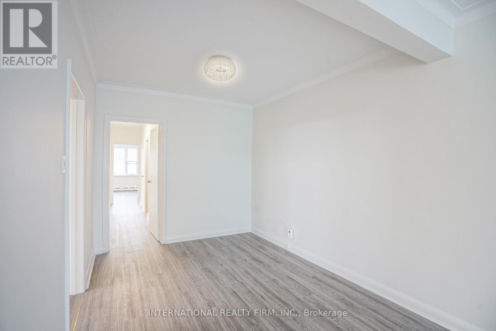 3 - 293 Indian Grove W, Toronto, Ontario  M6P 2H6 - Photo 5 - W13641966