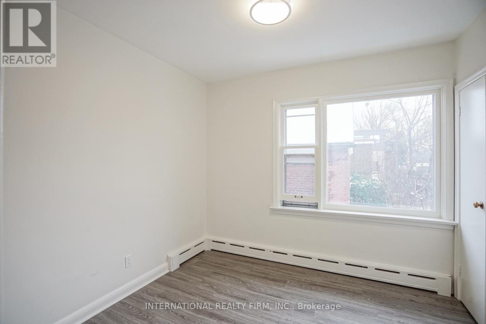 3 - 293 Indian Grove W, Toronto, Ontario  M6P 2H6 - Photo 7 - W13641966