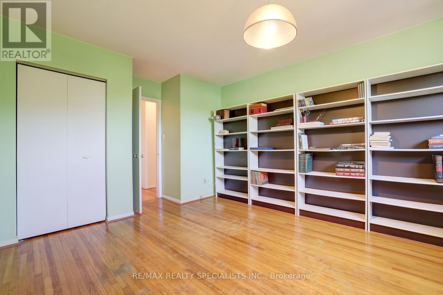 2458 Barcella Crescent, Mississauga, Ontario  L5K 1E2 - Photo 21 - W13642072