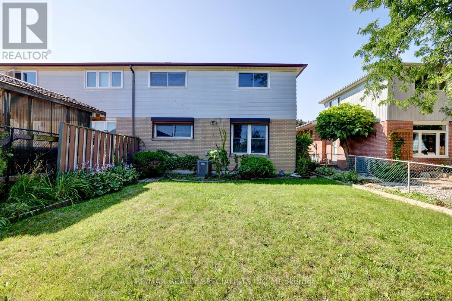 2458 Barcella Crescent, Mississauga, Ontario  L5K 1E2 - Photo 34 - W13642072