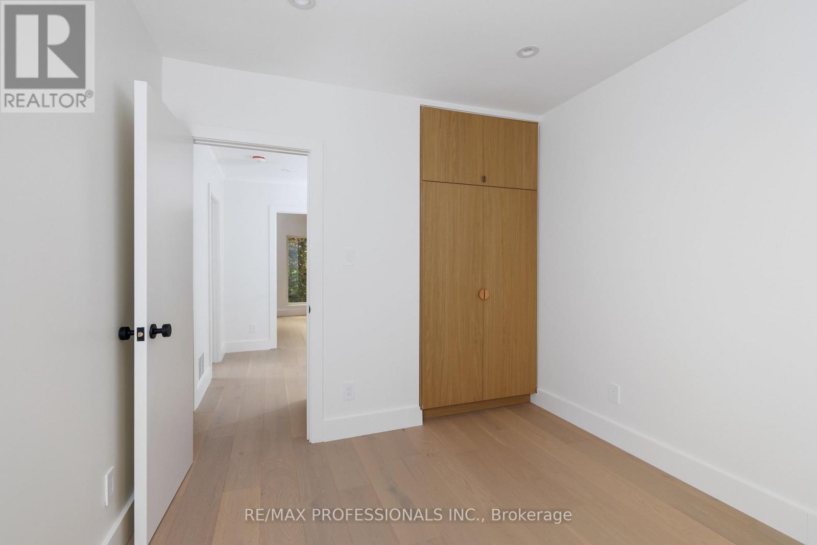 19 Arnold Avenue, Toronto, Ontario  M6N 4M8 - Photo 29 - W13642094