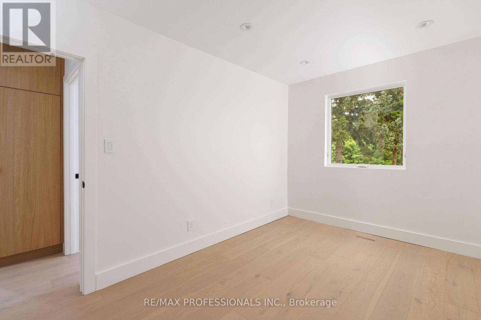 19 Arnold Avenue, Toronto, Ontario  M6N 4M8 - Photo 30 - W13642094