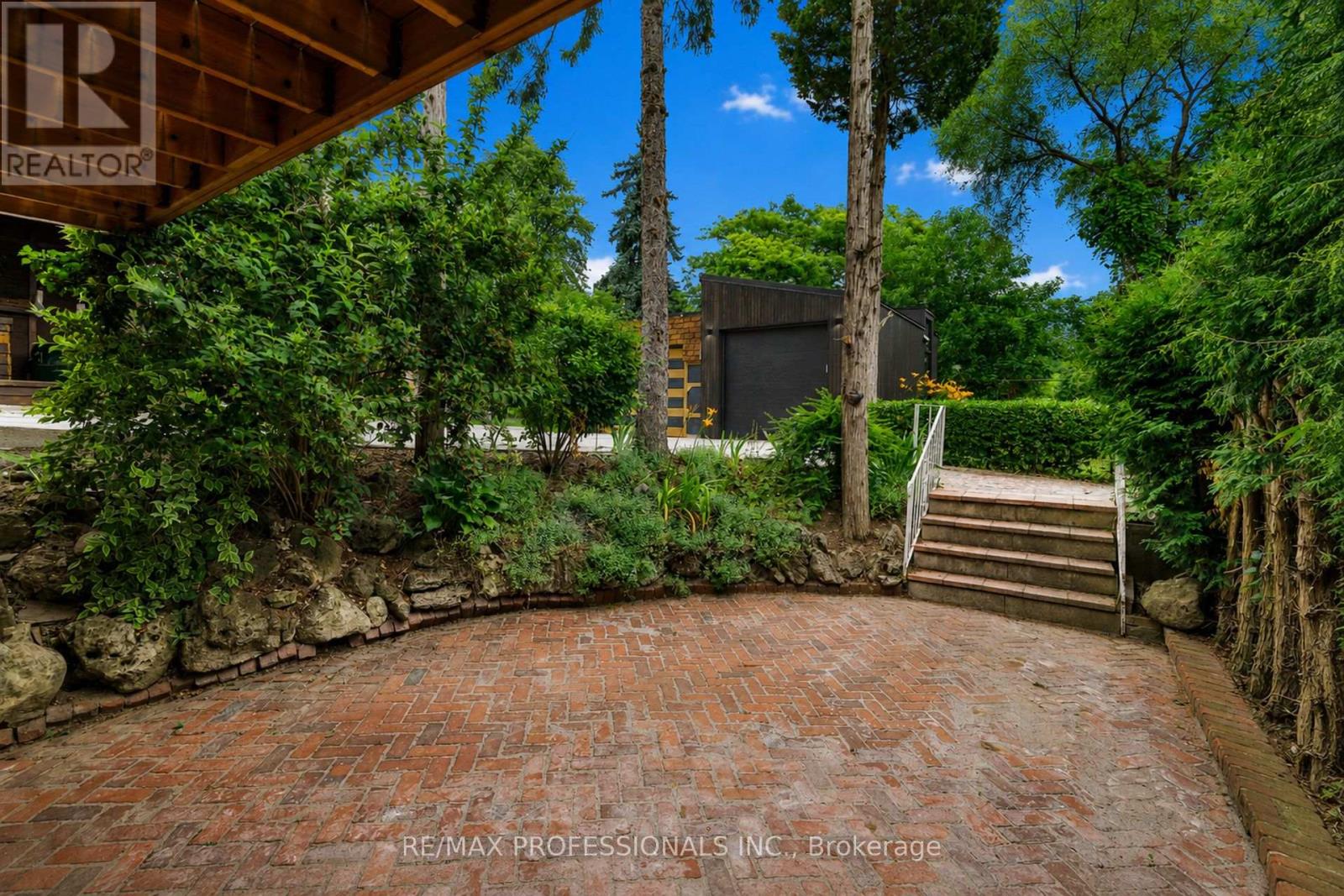 19 Arnold Avenue, Toronto, Ontario  M6N 4M8 - Photo 47 - W13642094