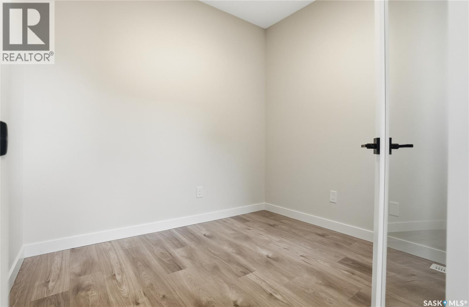 211 Amisk Way, Saskatoon, Saskatchewan  S7V 1W5 - Photo 24 - SK044645
