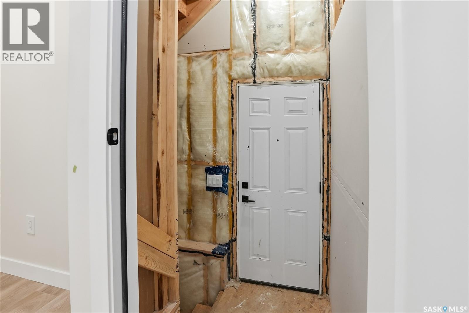 211 Amisk Way, Saskatoon, Saskatchewan  S7V 1W5 - Photo 43 - SK044645