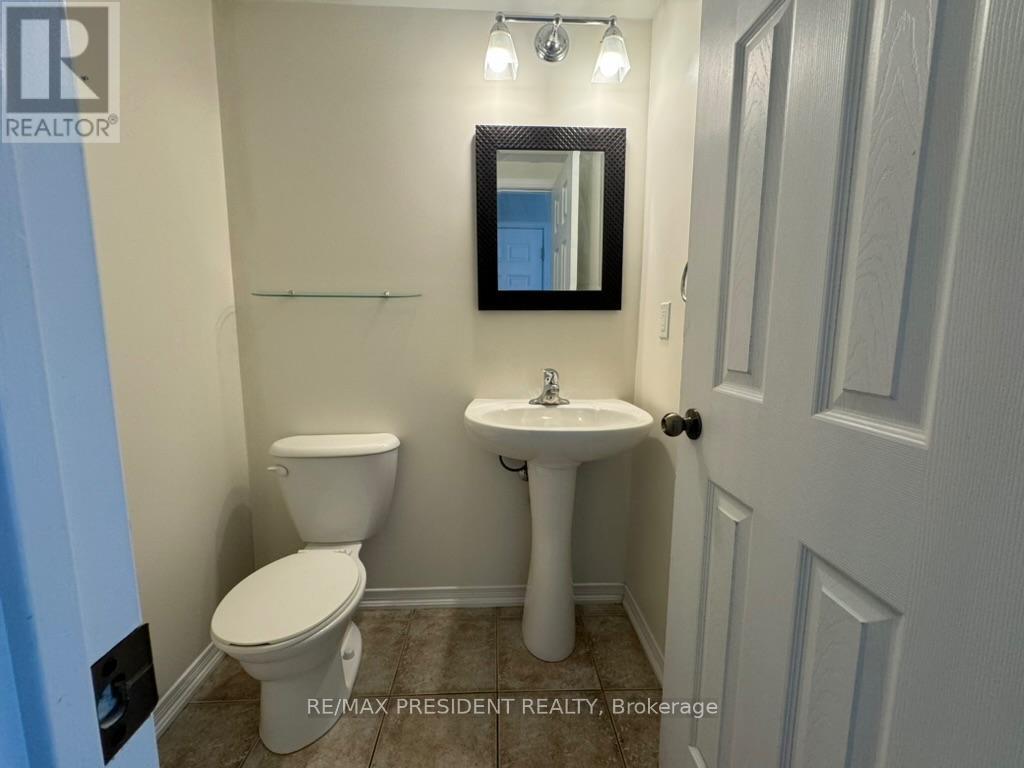 4 Avedisian Street, Brantford, Ontario  N3T 0G8 - Photo 6 - X13641938