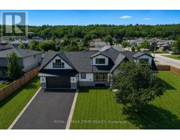 24 ROYCE AVENUE, Hamilton, Ontario