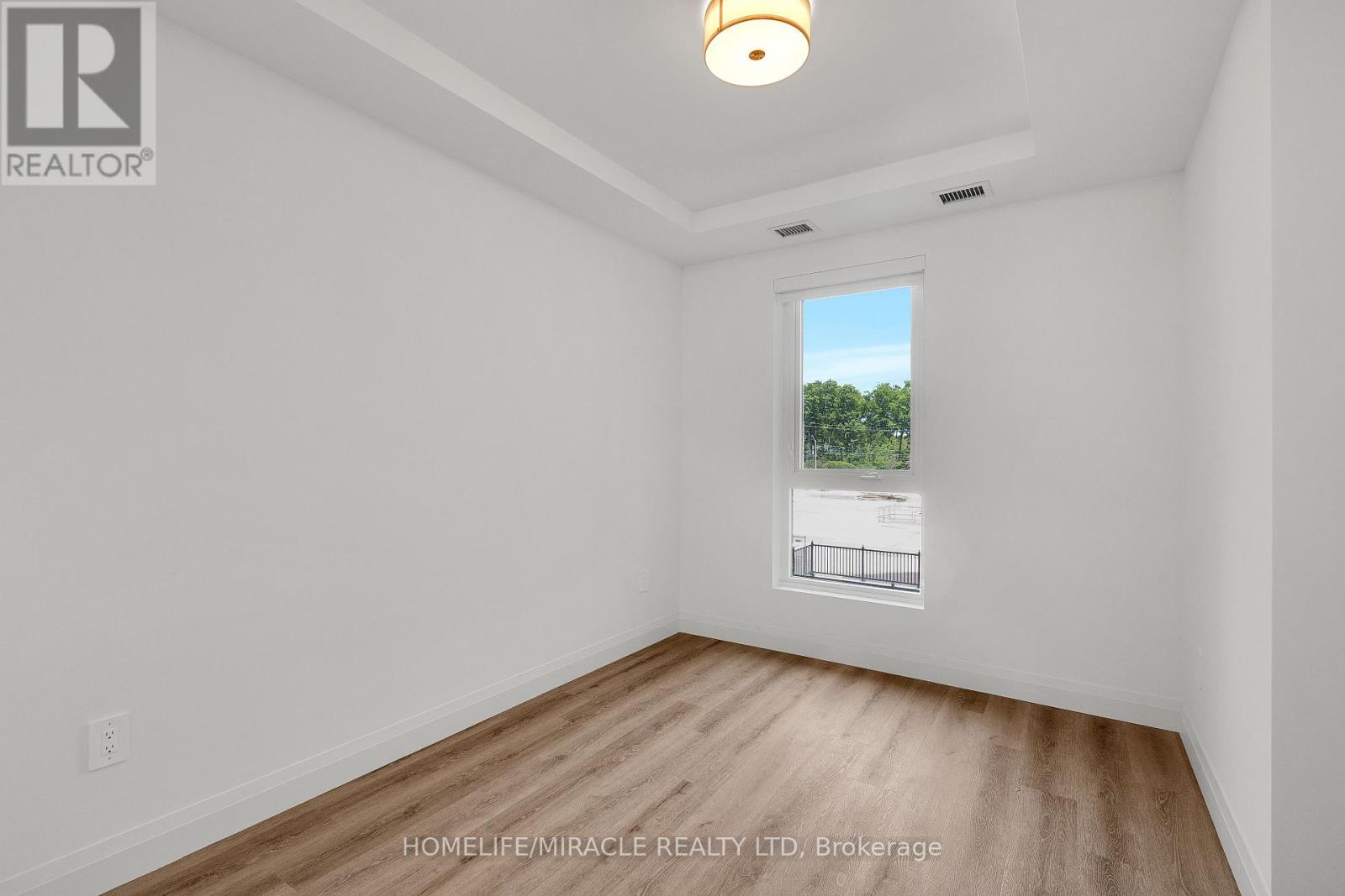 201 - 1333 WEBER STREET E, Kitchener, Ontario