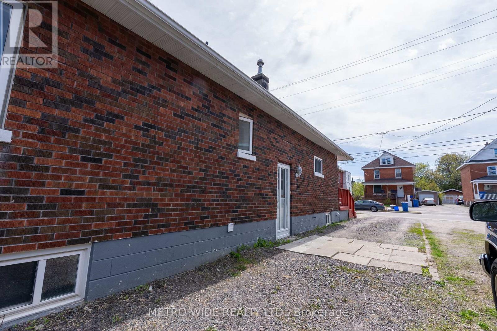476 First Avenue E, North Bay, Ontario  P1B 1K3 - Photo 5 - X13642030
