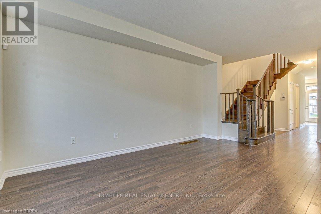 14 Amos Avenue, Brantford, Ontario  N3T 0V4 - Photo 3 - X13642056