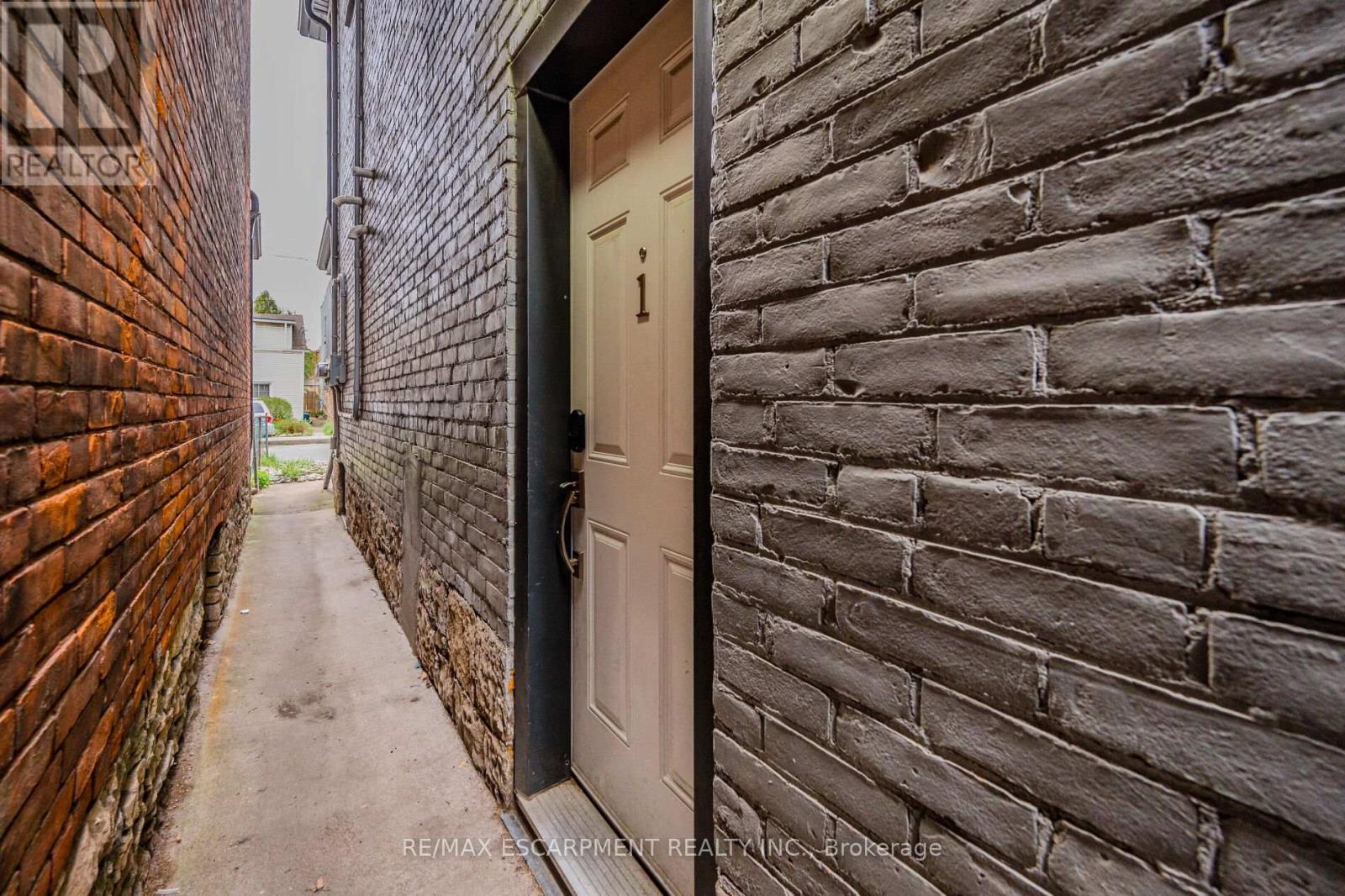 1-Lower Lvl - 74 Cathcart Street, Hamilton, Ontario  L8R 1M5 - Photo 13 - X13642096