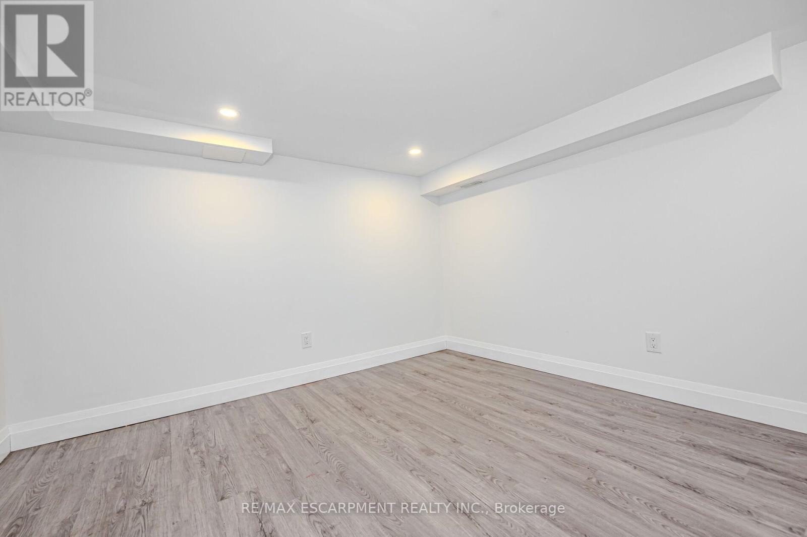 1-Lower Lvl - 74 Cathcart Street, Hamilton, Ontario  L8R 1M5 - Photo 7 - X13642096