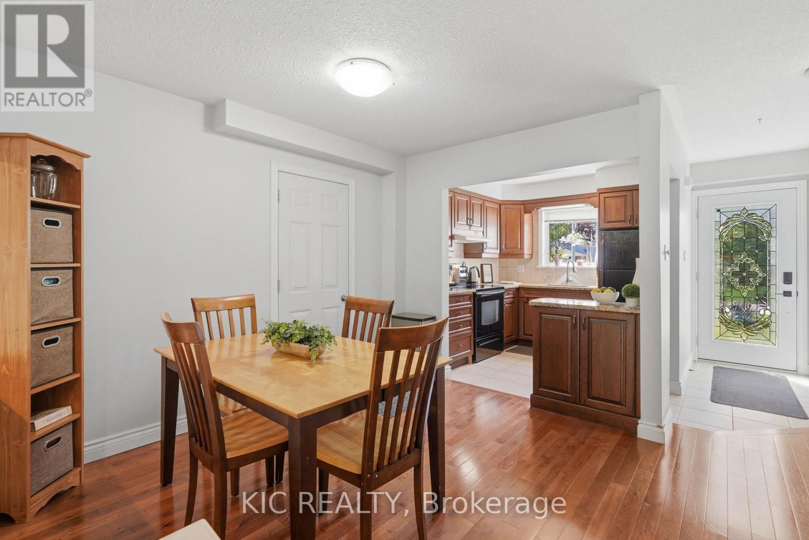 320 Centre Street, Shelburne, Ontario  L9V 2Y6 - Photo 3 - X13642150