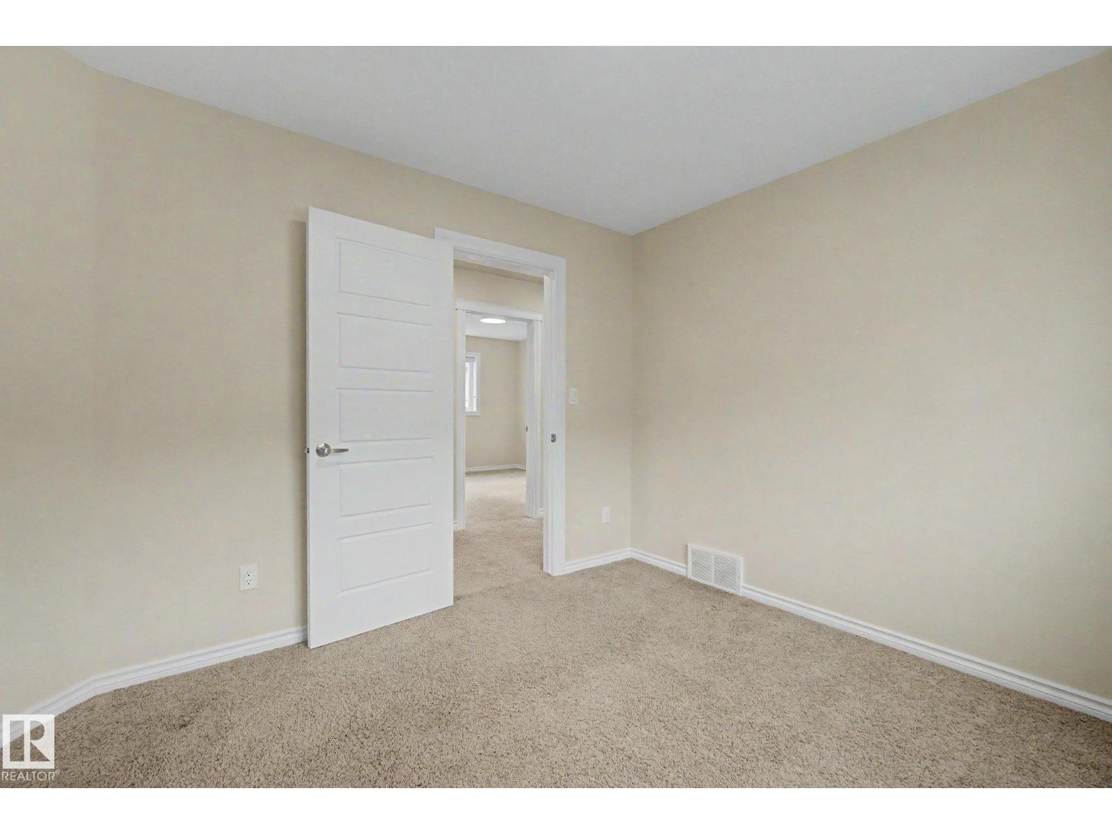 6016 10 Av SW, Edmonton, Alberta  T6X 0M3 - Photo 37 - E4502231