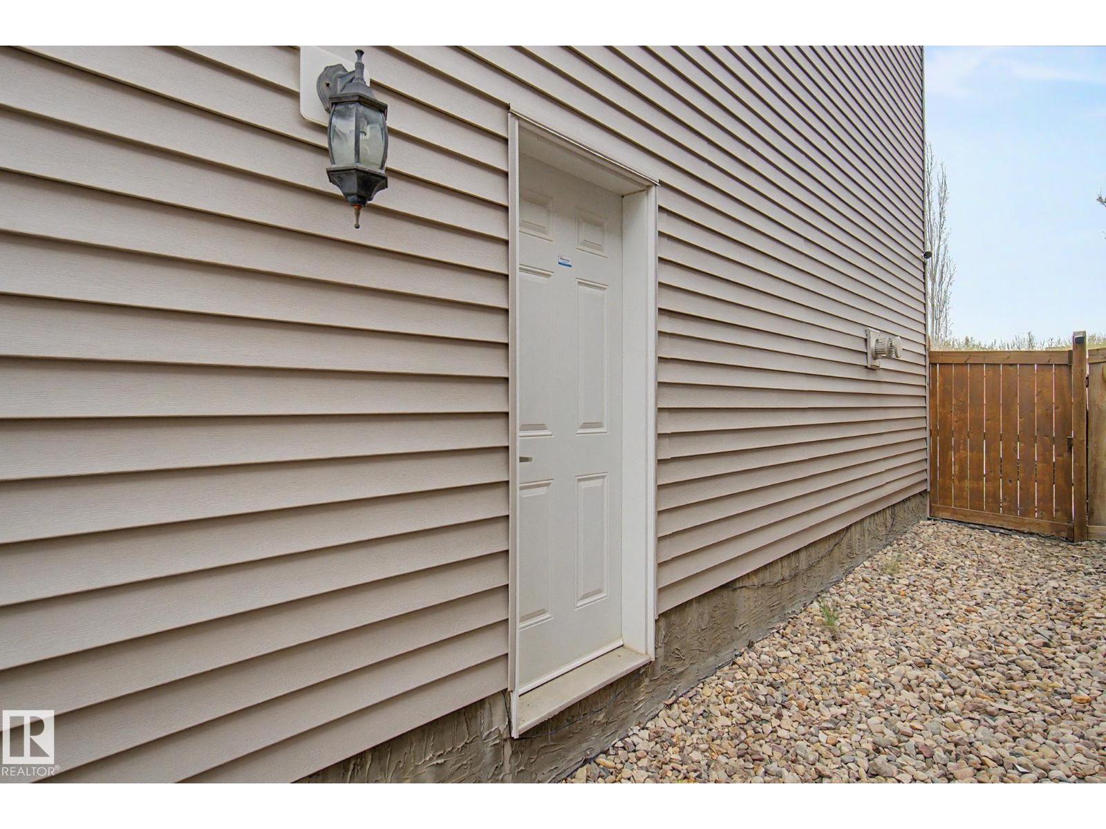 6016 10 Av SW, Edmonton, Alberta  T6X 0M3 - Photo 61 - E4502231