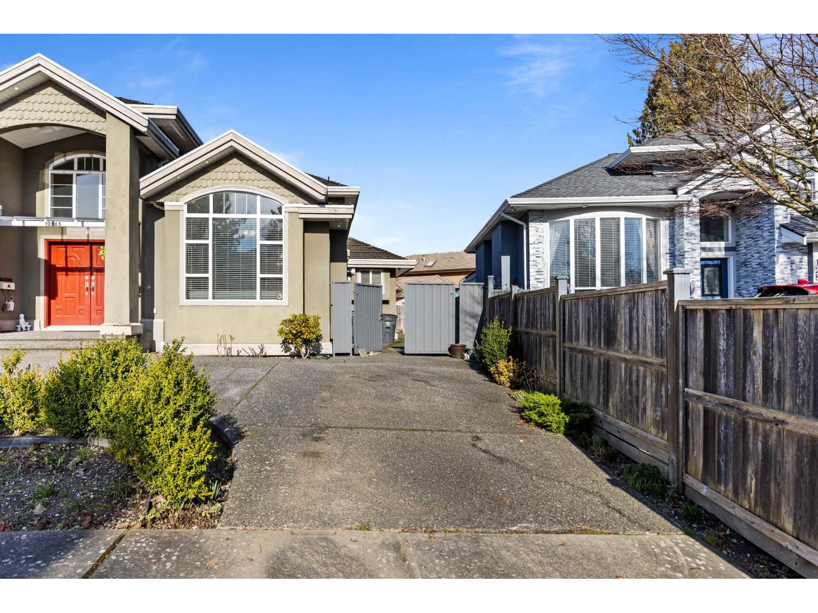 12865 63a Avenue, Surrey, British Columbia  V3X 3S9 - Photo 2 - R3152560