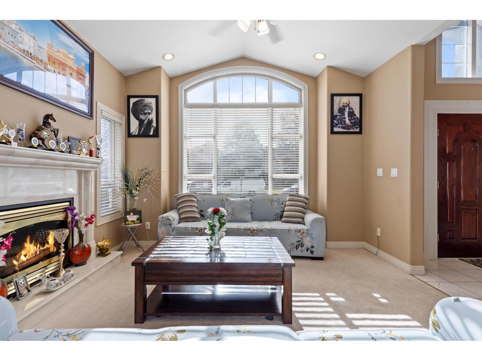 12865 63a Avenue, Surrey, British Columbia  V3X 3S9 - Photo 4 - R3152560
