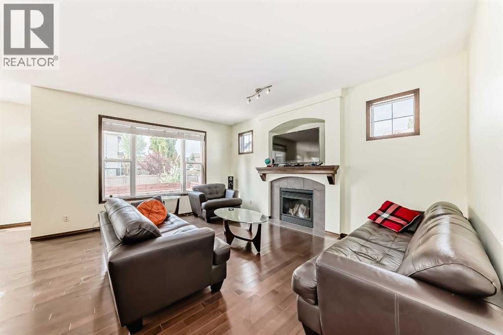 55 Eversyde Gardens SW, Calgary, Alberta  T2Y 5E2 - Photo 8 - A2315401