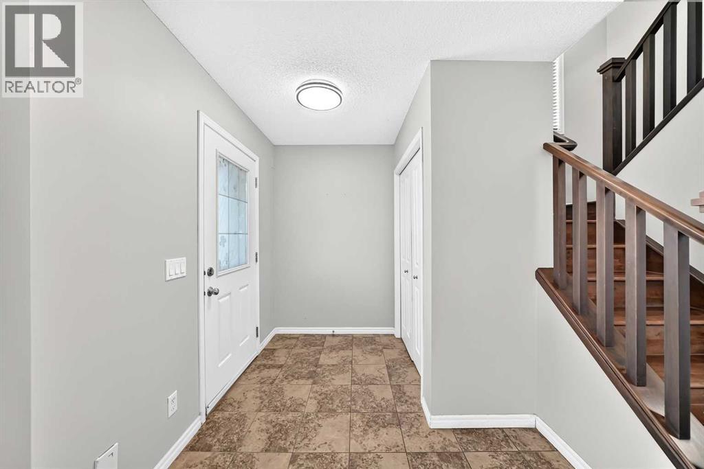 16 Skyview Springs Road NE, Calgary, Alberta T3N 0C6 - Photo 3 - A2316431