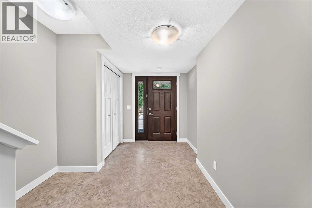909 Skyview Ranch Grove NE, Calgary, Alberta  T3N 0R7 - Photo 4 - A2325414
