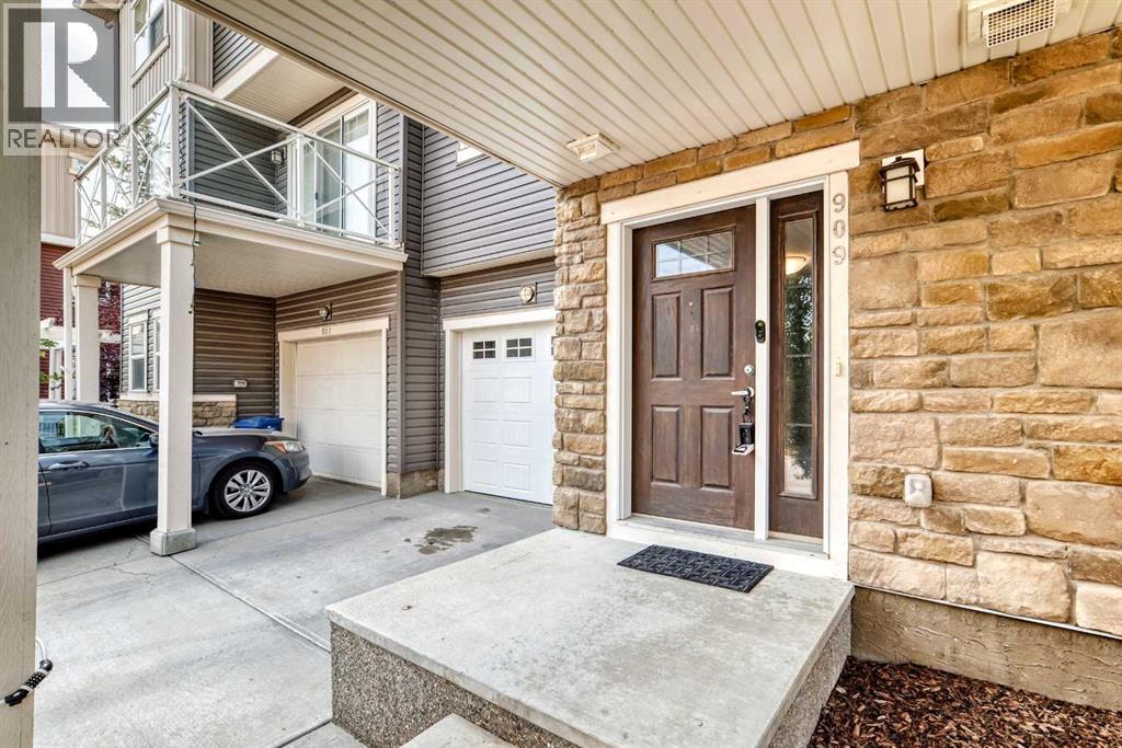 909 Skyview Ranch Grove NE, Calgary, Alberta  T3N 0R7 - Photo 3 - A2325414