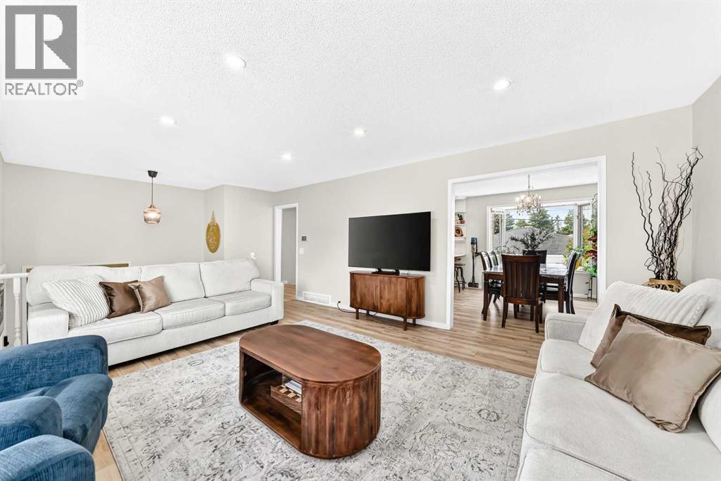 4 Marbrooke Circle NE, Calgary, Alberta  T2A 2W4 - Photo 6 - A2331330