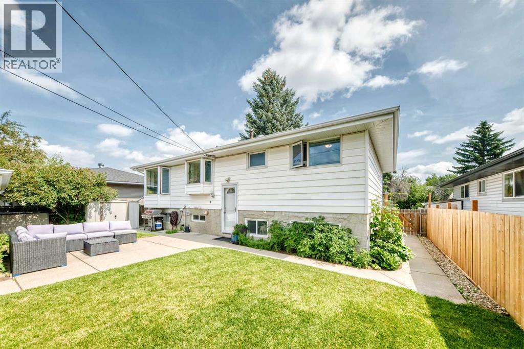 4 Marbrooke Circle NE, Calgary, Alberta  T2A 2W4 - Photo 36 - A2331330
