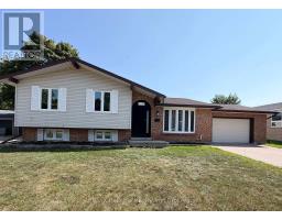17 SUNCOAST DRIVE W, Goderich, Ontario
