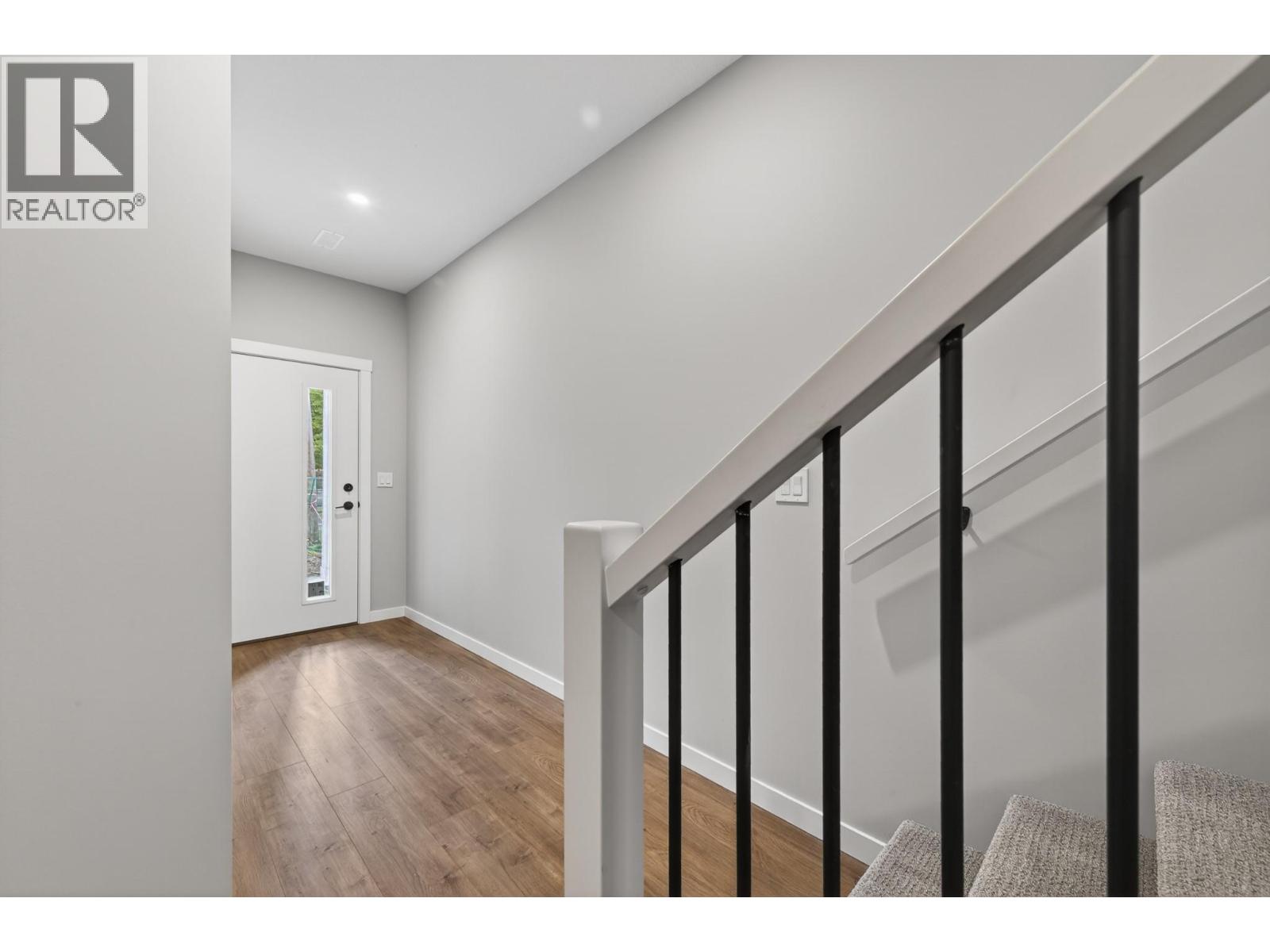 3279 B Schubert Road, Kamloops, British Columbia  V2B 6Y4 - Photo 5 - 10394980
