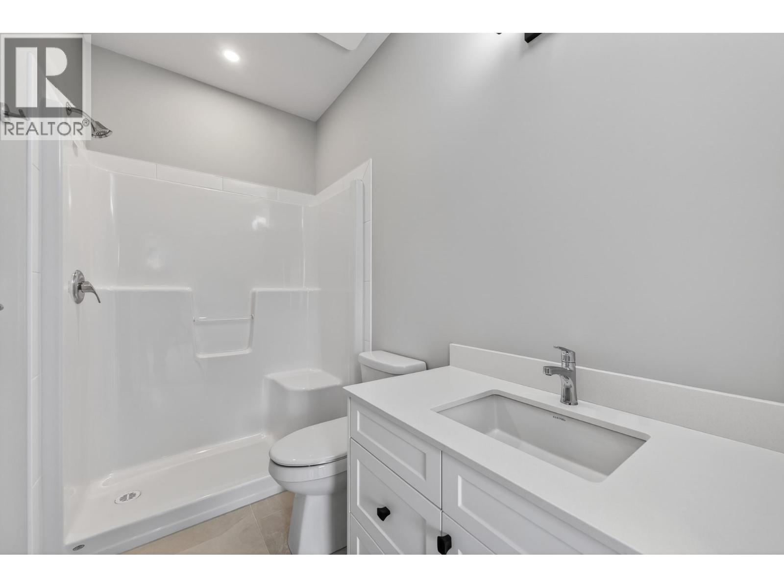 3279 B Schubert Road, Kamloops, British Columbia  V2B 6Y4 - Photo 16 - 10394980