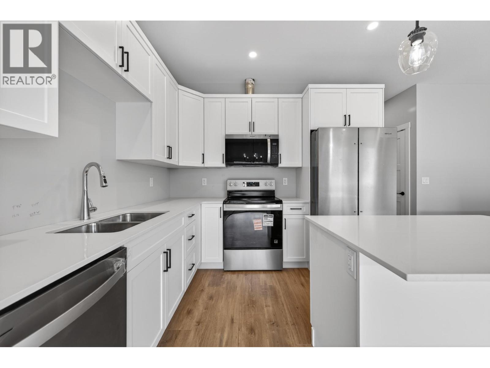3279 B Schubert Road, Kamloops, British Columbia  V2B 6Y4 - Photo 11 - 10394980