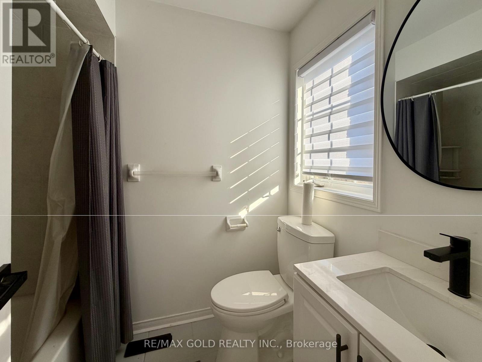 218 Van Scott Drive, Brampton, Ontario L7A 1V9 - Photo 12 - W13630614