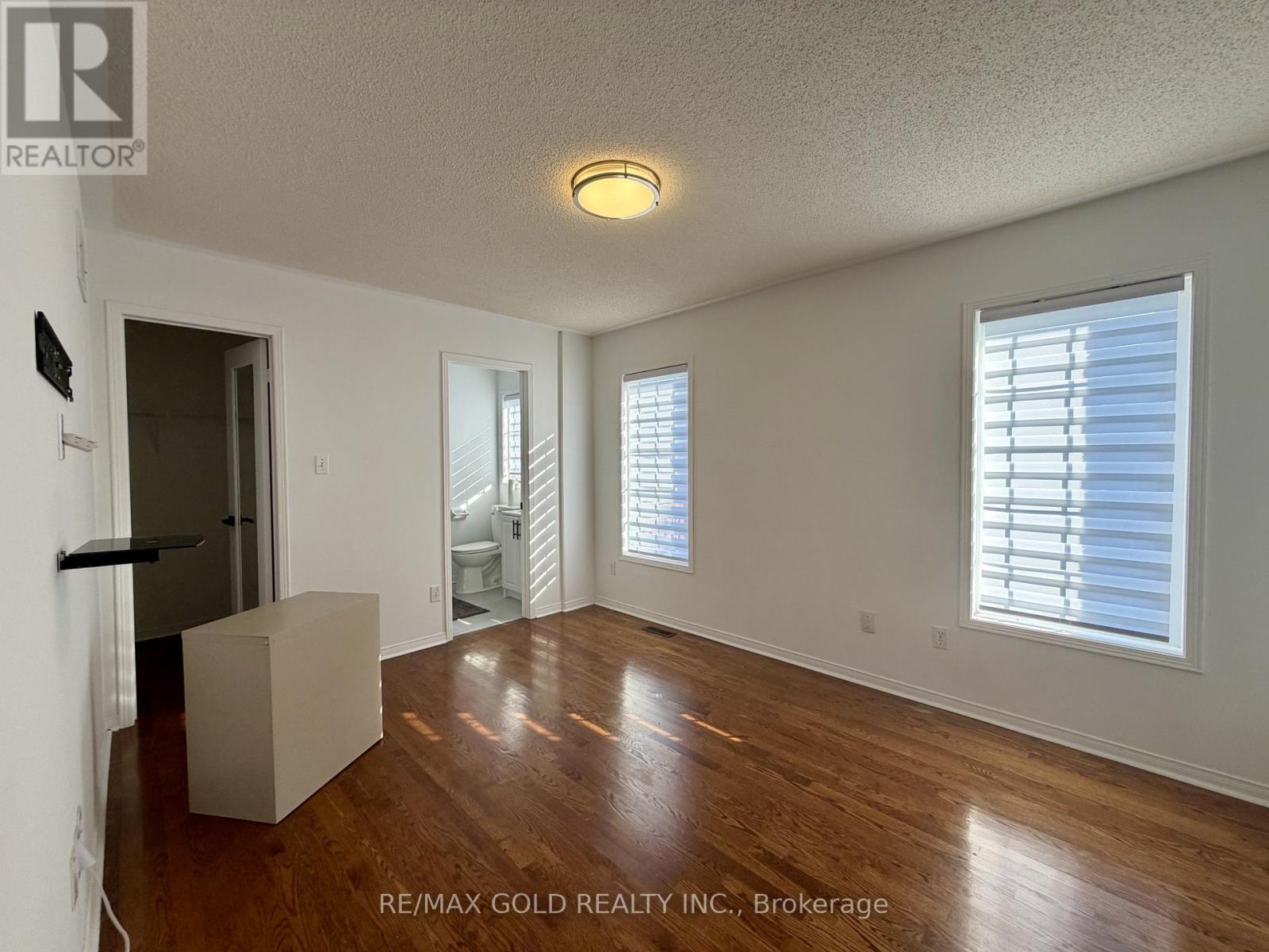 218 Van Scott Drive, Brampton, Ontario L7A 1V9 - Photo 10 - W13630614