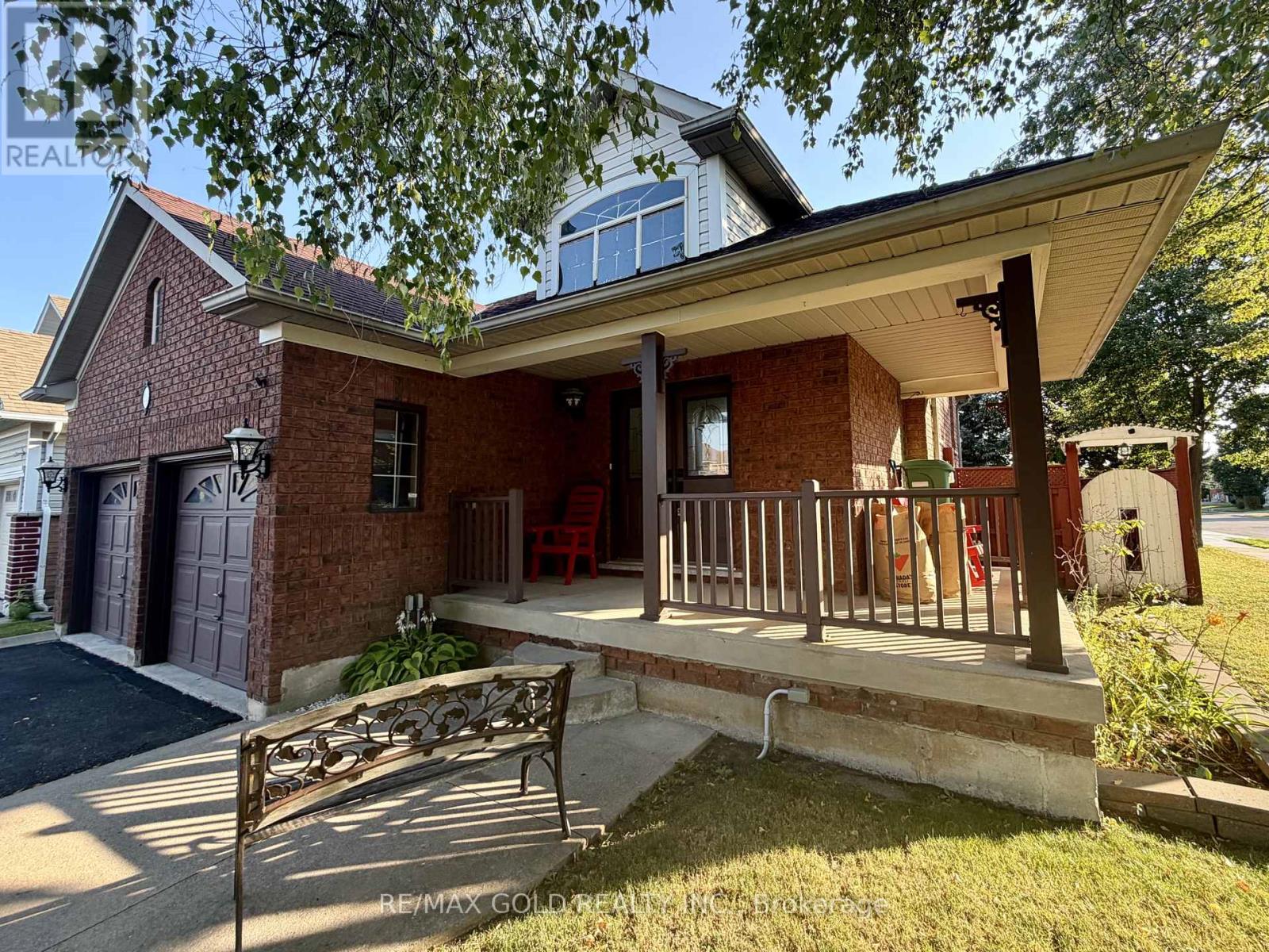 218 Van Scott Drive, Brampton, Ontario L7A 1V9 - Photo 3 - W13630614