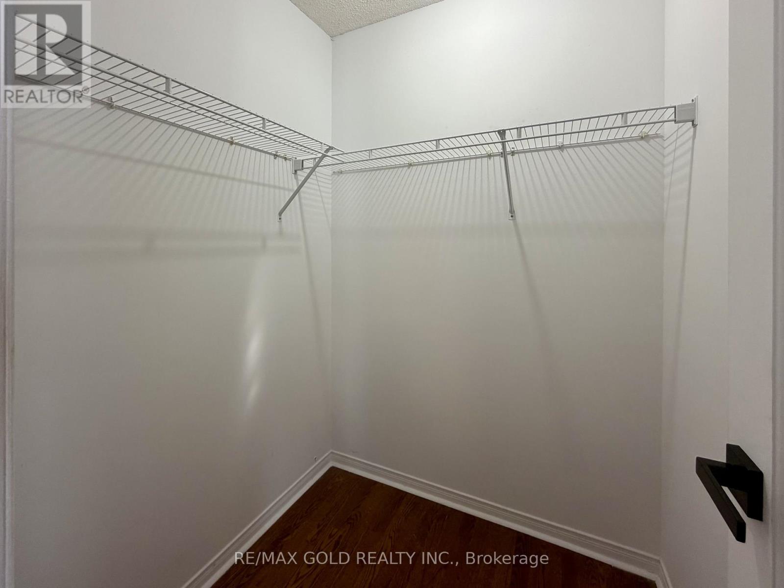 218 Van Scott Drive, Brampton, Ontario L7A 1V9 - Photo 13 - W13630614