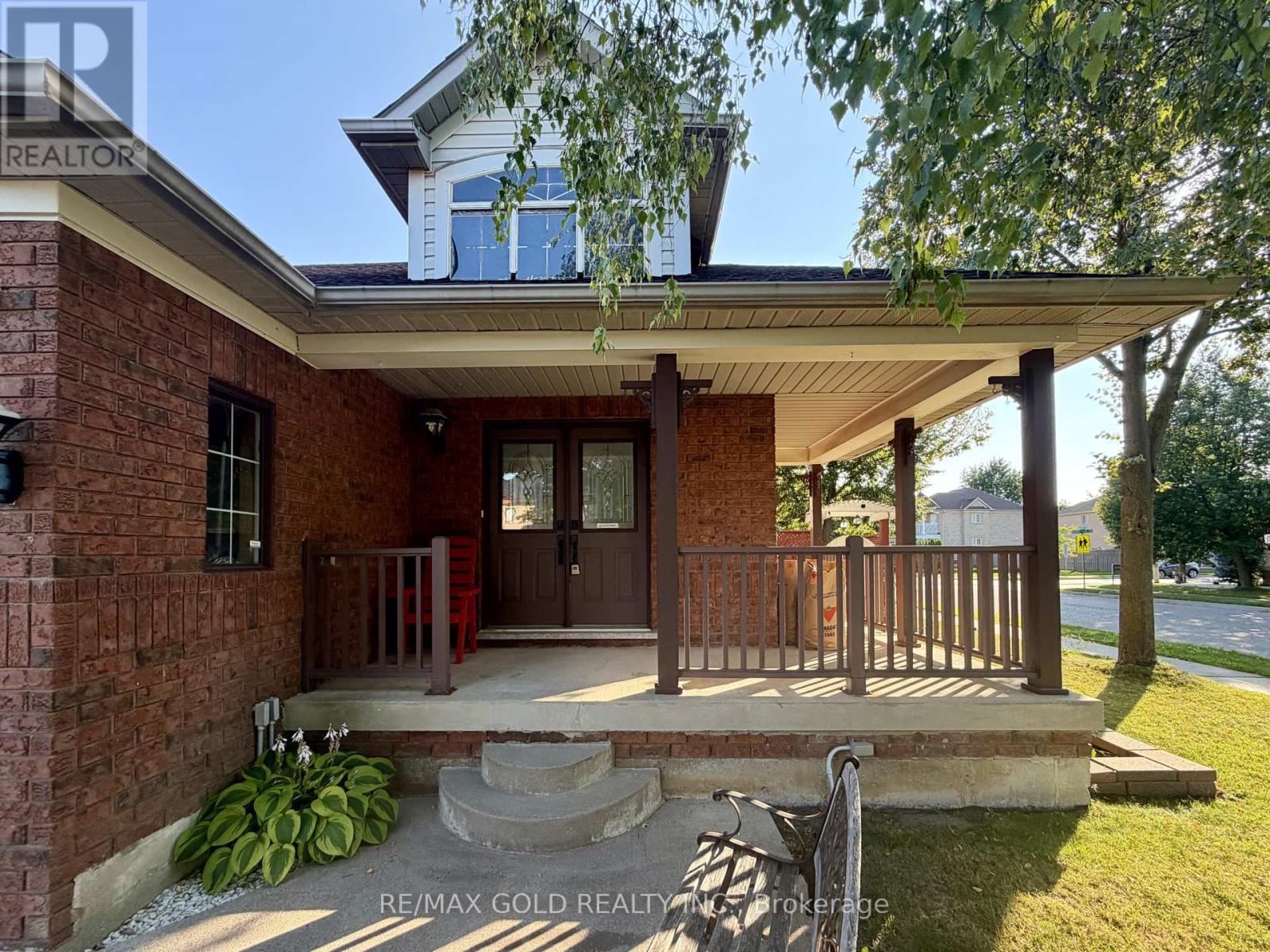 218 Van Scott Drive, Brampton, Ontario L7A 1V9 - Photo 4 - W13630614