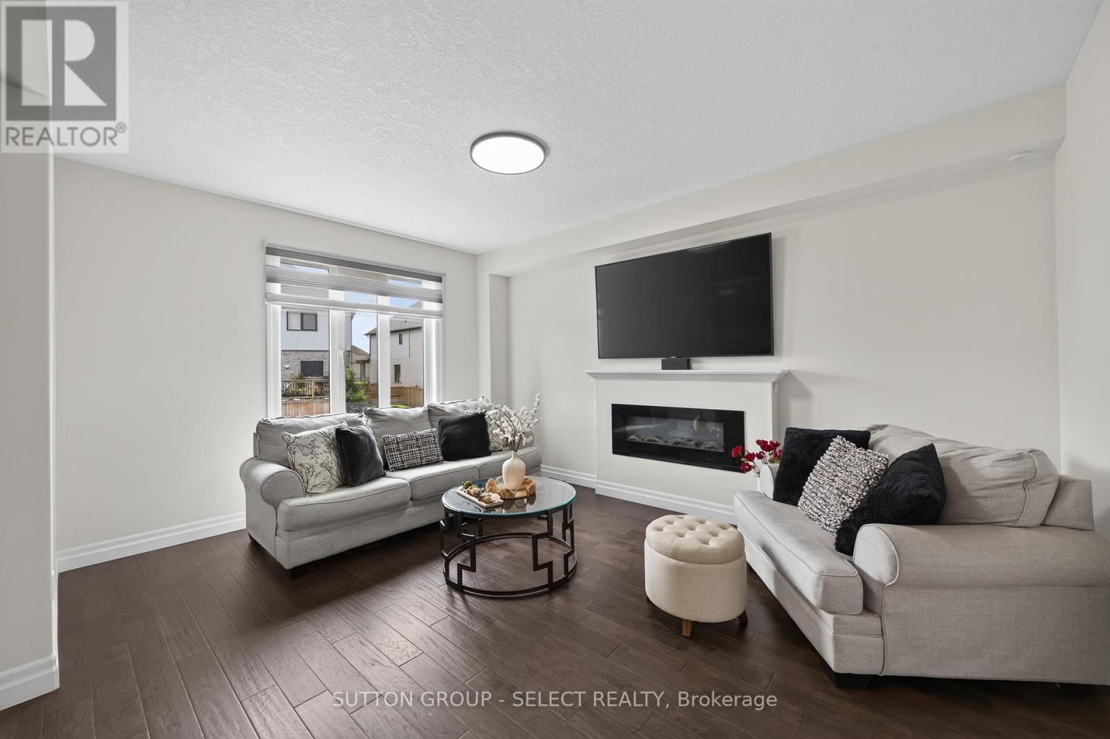 801 Superior Drive, London North, Ontario  N5X 0M1 - Photo 3 - X13642246
