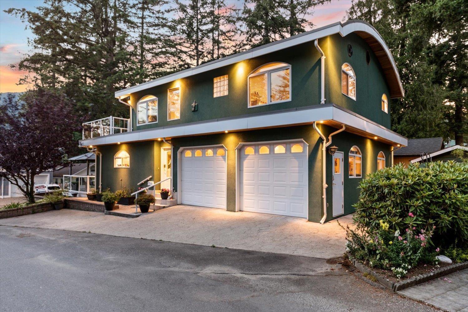 267 First Avenue, Cultus Lake North, Cultus Lake, British Columbia  V2R 4Z4 - Photo 4 - R3151928