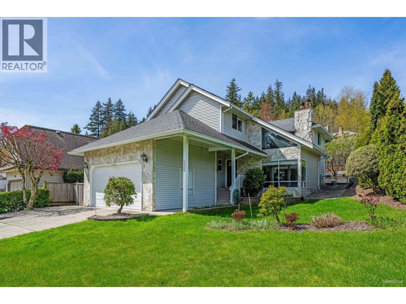 532 Riverview Crescent, Coquitlam, British Columbia  V3C 5A7 - Photo 4 - R3114288