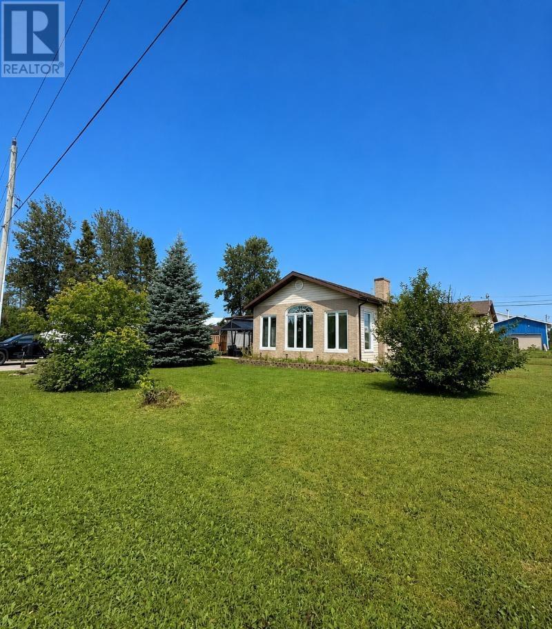 109 Clarke Ave, Geraldton, Ontario  P0T 1M0 - Photo 2 - TB2602250