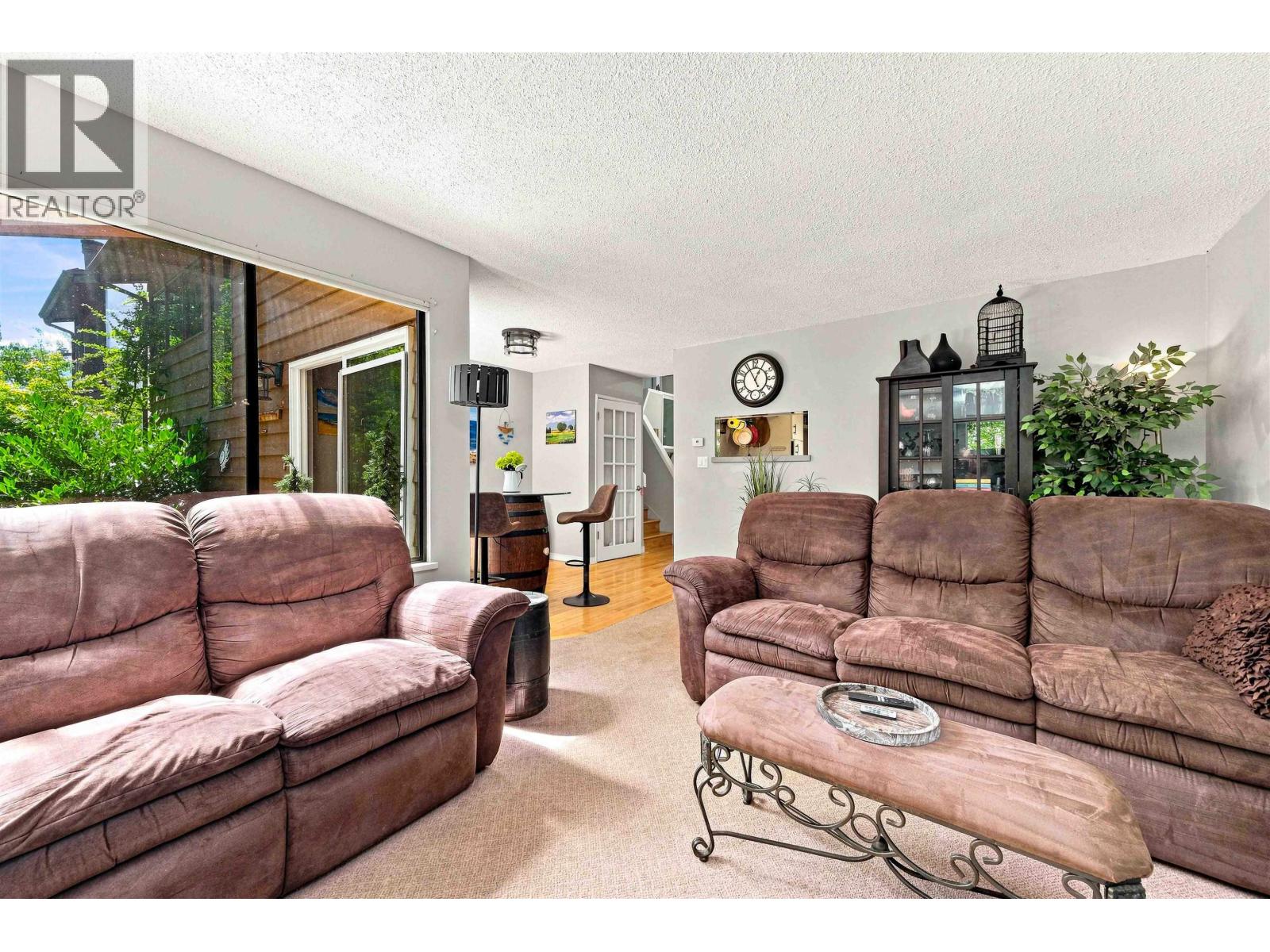 4698 Garden Grove Drive, Burnaby, British Columbia  V5G 3V3 - Photo 8 - R3152895