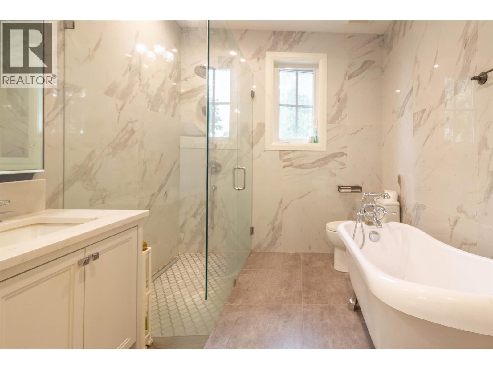 3907 Hertford Street, Burnaby, British Columbia V5G 2R5 - Photo 23 - R3153006