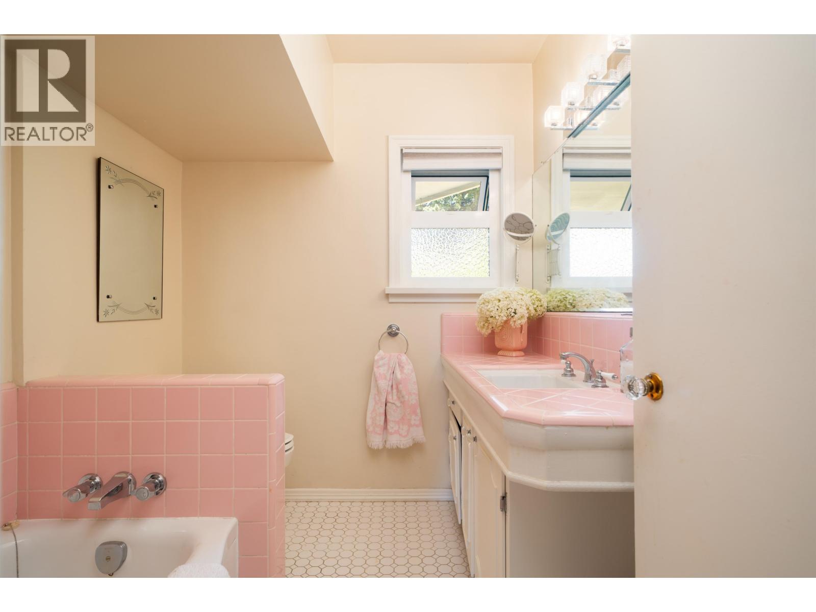 335 Churchill Avenue, New Westminster, British Columbia  V3L 4P5 - Photo 24 - R3153021