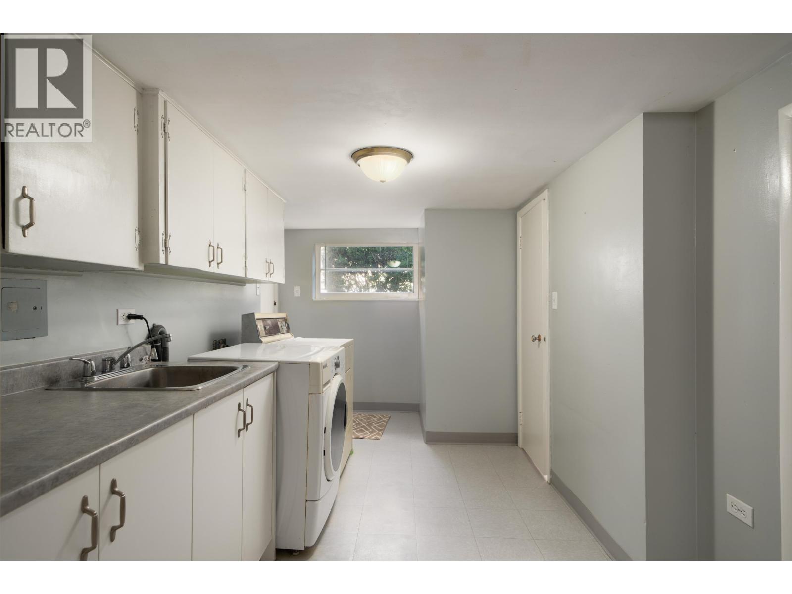 335 Churchill Avenue, New Westminster, British Columbia  V3L 4P5 - Photo 32 - R3153021