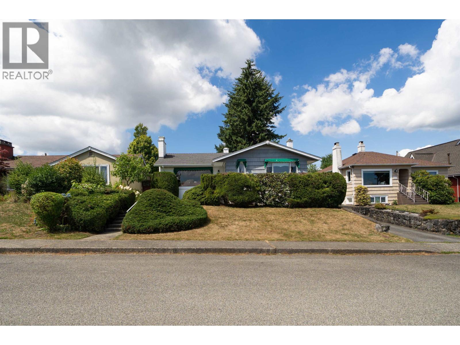 335 Churchill Avenue, New Westminster, British Columbia  V3L 4P5 - Photo 38 - R3153021