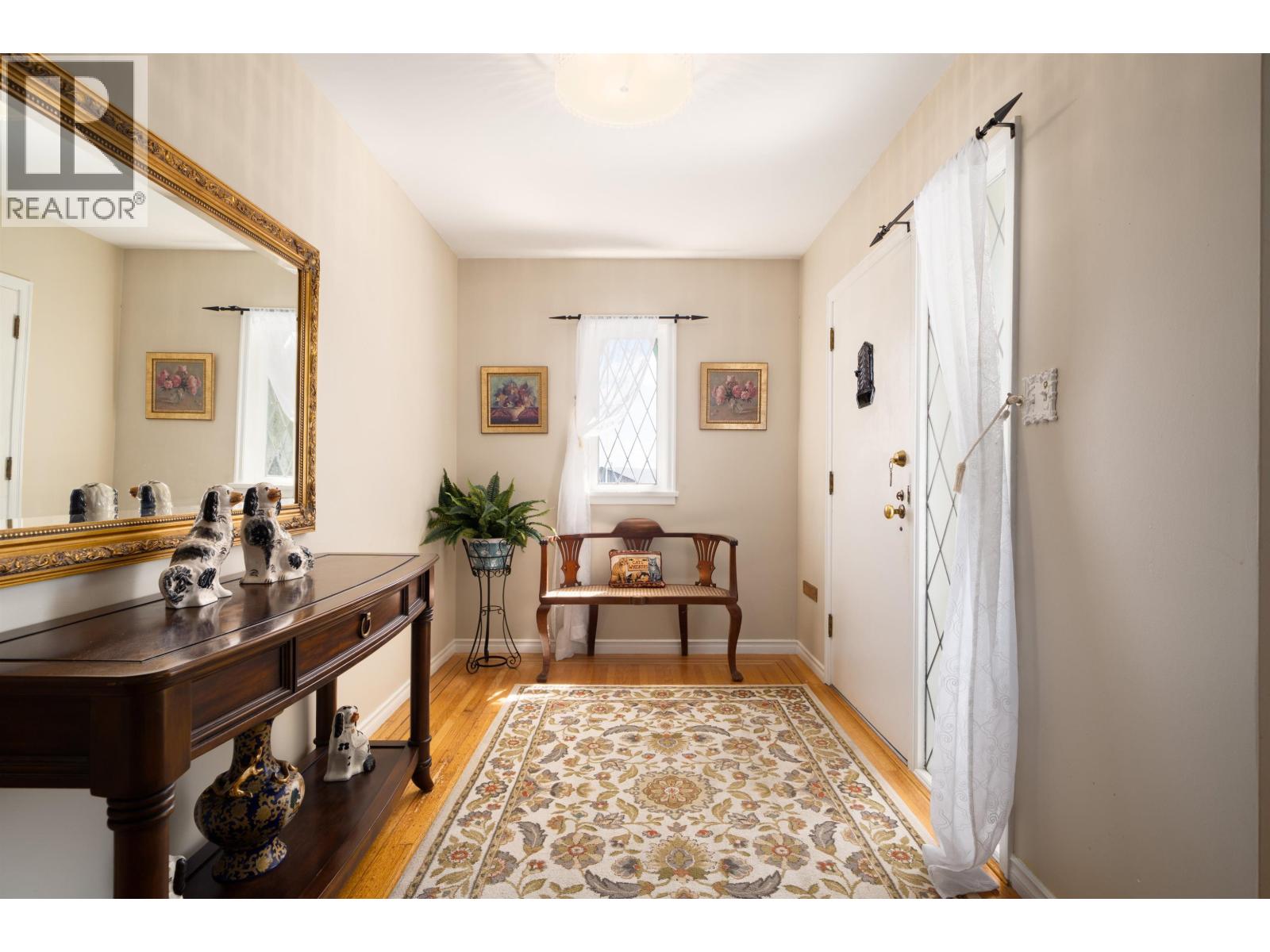 335 Churchill Avenue, New Westminster, British Columbia  V3L 4P5 - Photo 7 - R3153021