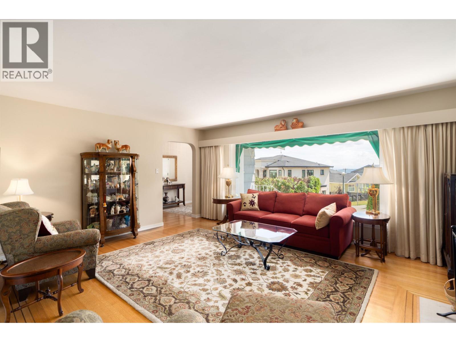 335 Churchill Avenue, New Westminster, British Columbia  V3L 4P5 - Photo 9 - R3153021